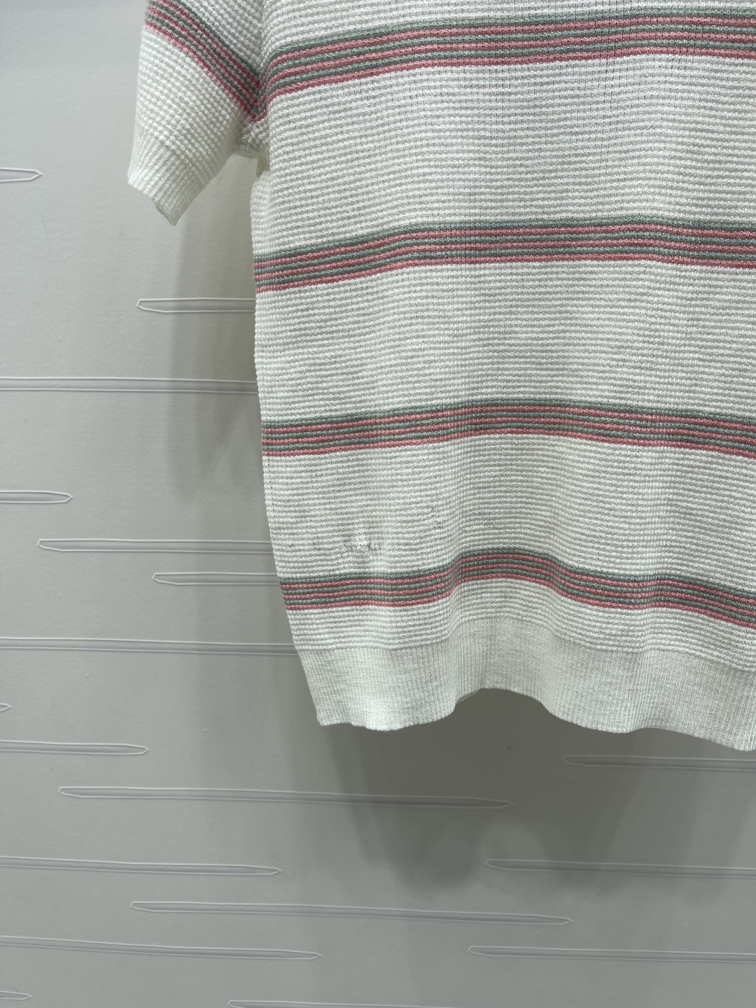 Women's short sleeves